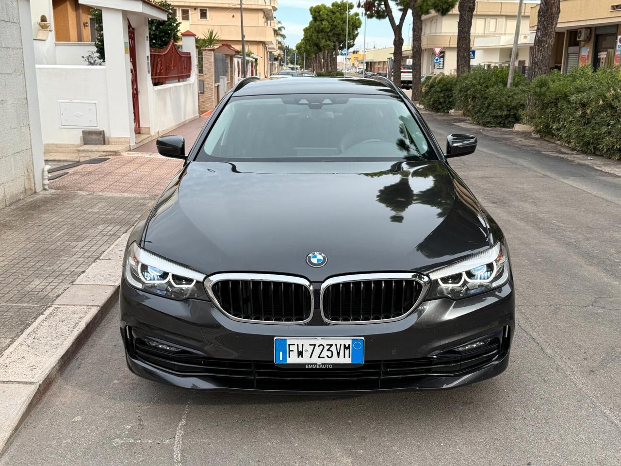 Bmw 520d Touring Sport Line NAVI LED - 2019