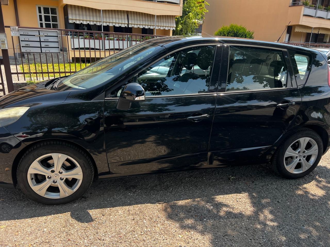 Renault Scenic Scénic X-Mod 1.5 dCi 110CV Luxe