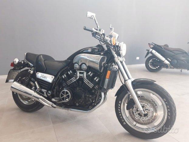 Yamaha V Max 1200