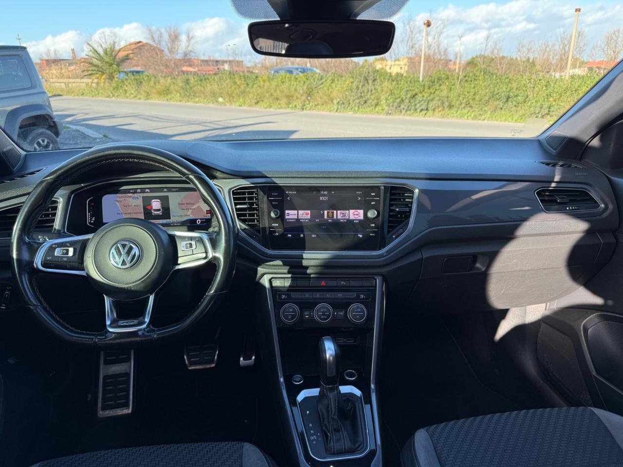 VW T-Roc 2.0 TDI 150cv DSG R-LINE TETTO APRIBILE!!!!