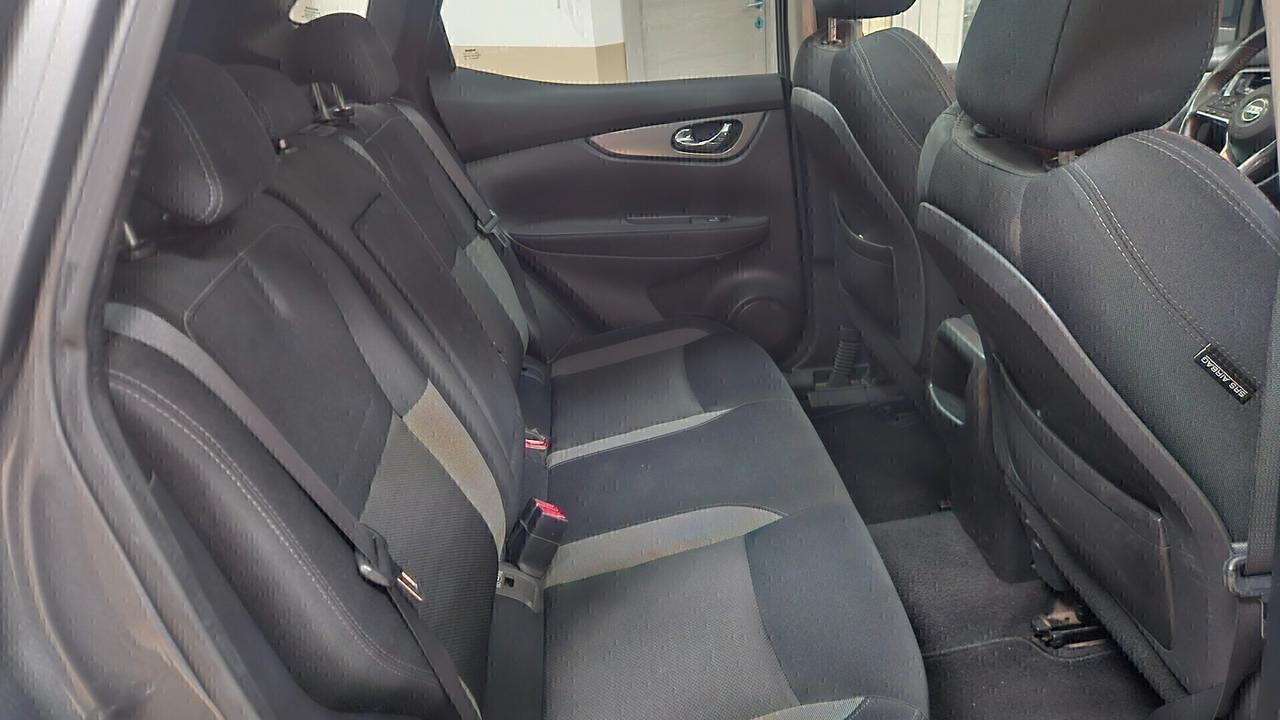 Nissan Qashqai 1.5 dCi N-Connecta
