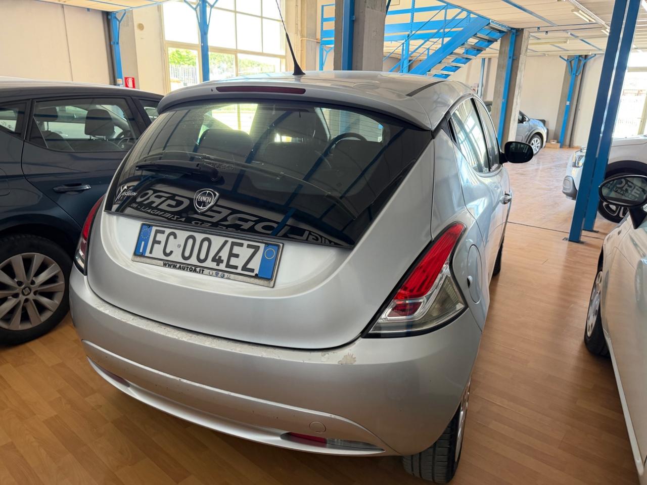 Lancia Ypsilon 1.2 69 CV 5 porte 2015