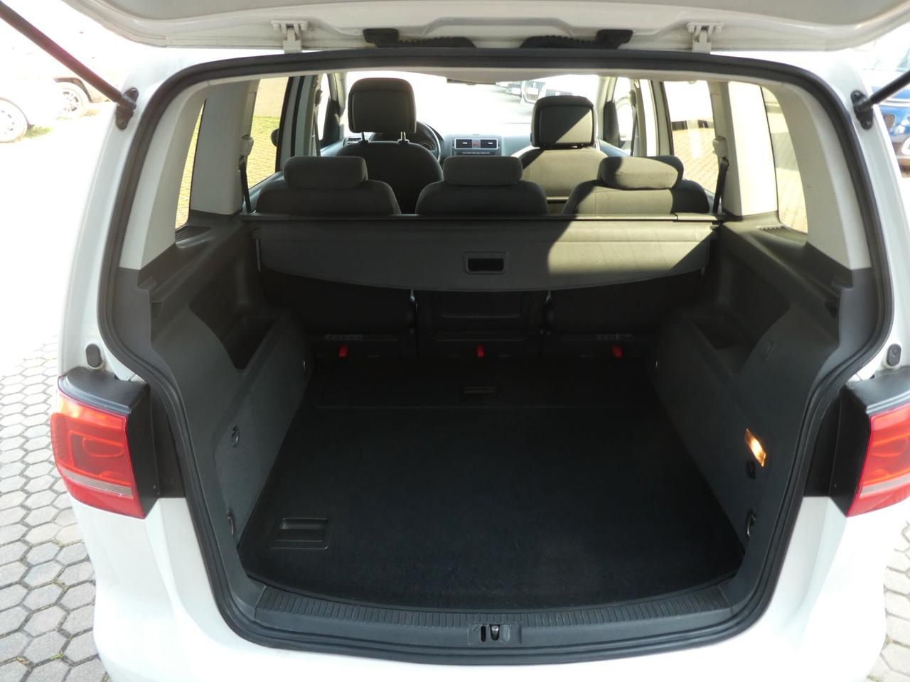 Volkswagen Touran 1.6 TDI DSG Comfortline OK NEOPATENTATI