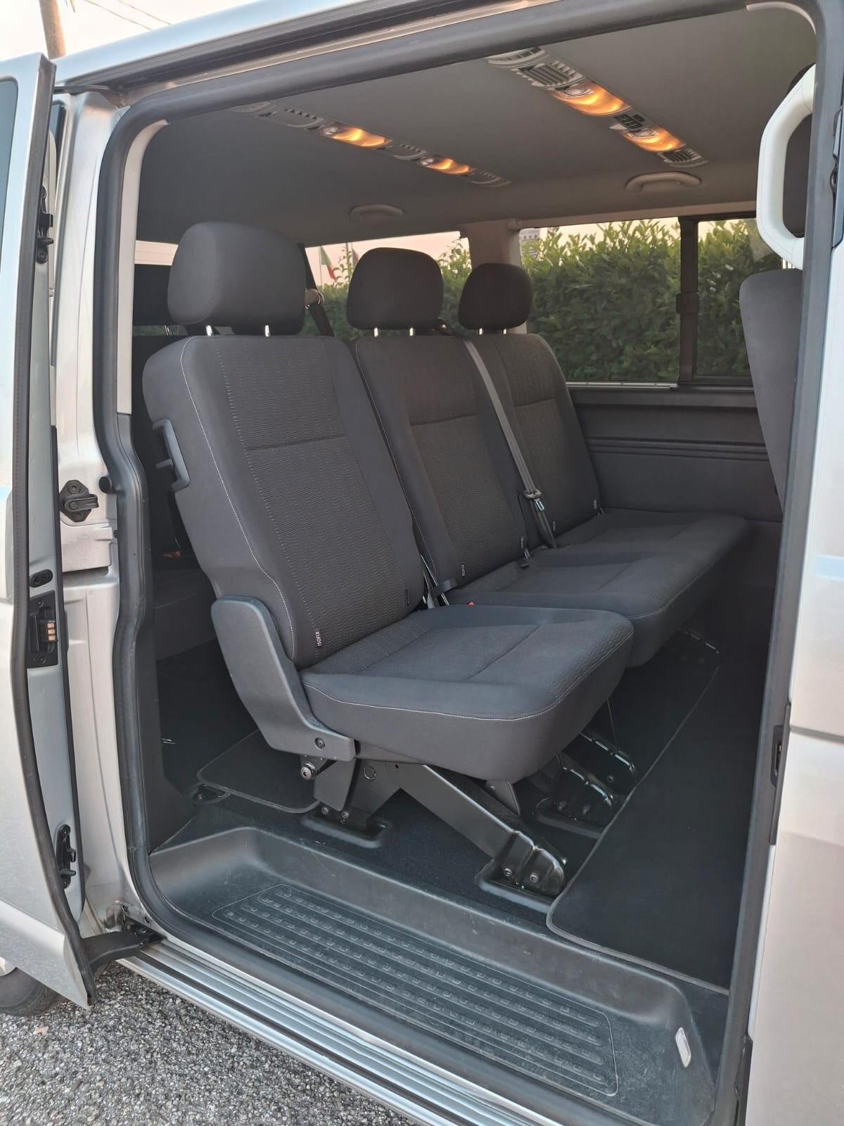 Volkswagen Caravelle 2.0 TDI PC