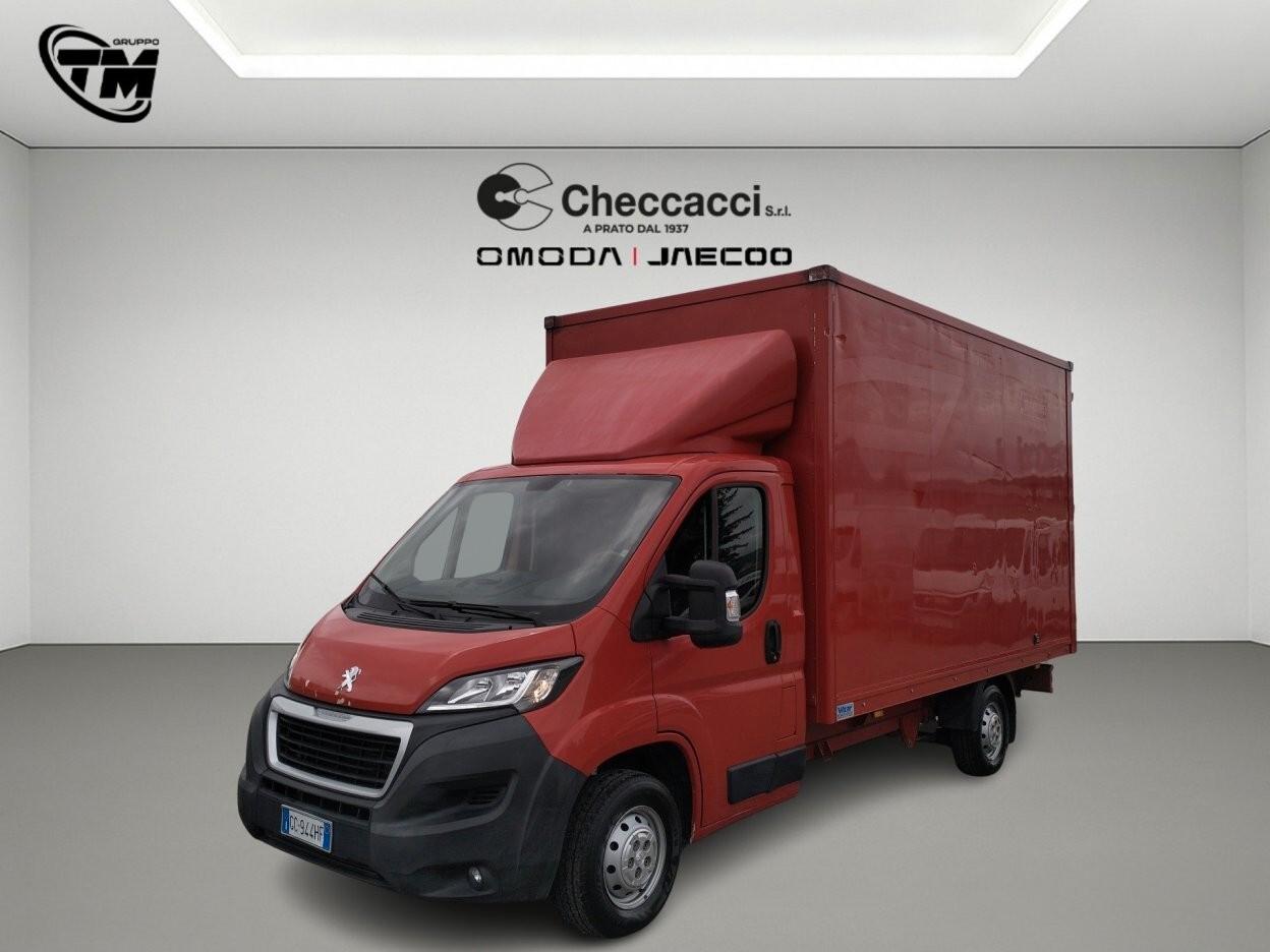 Peugeot Boxer 335 2.2 BlueHDi 140 S&S PLM Cabinato