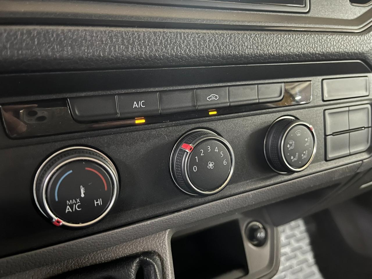 Volkswagen Crafter 2.0 Tdi, 3 posti, EURO 6