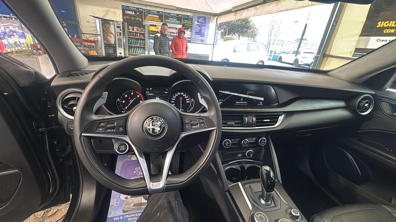 Alfa Romeo Stelvio 2.2 Turbodiesel 210 CV AT8 Q4 Executive