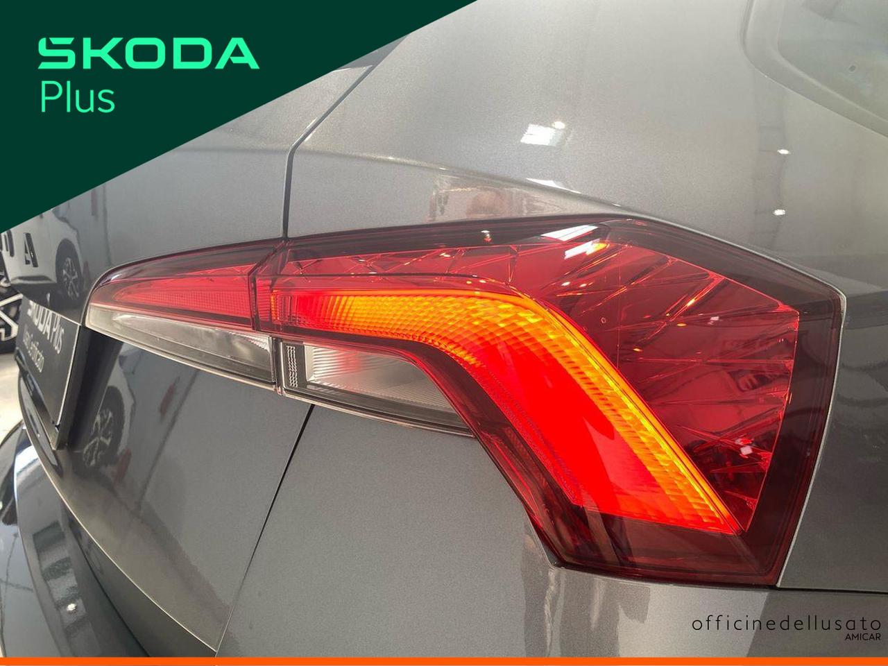 Skoda Kamiq 1.0 tsi 115cv black dots