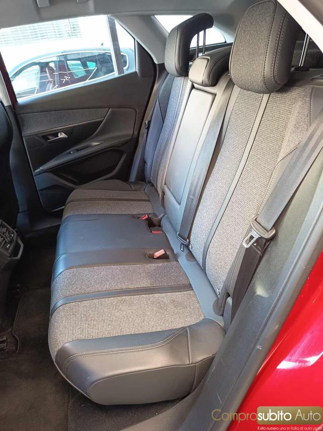 PEUGEOT 3008 PureTech Turbo 130 S&S Allure