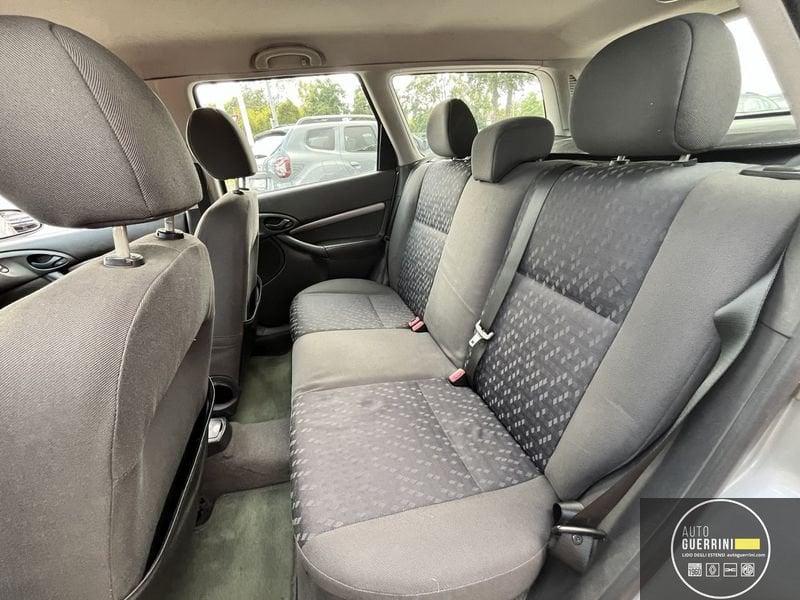 Ford Focus Focus 1.6i 16V cat SW Ghia