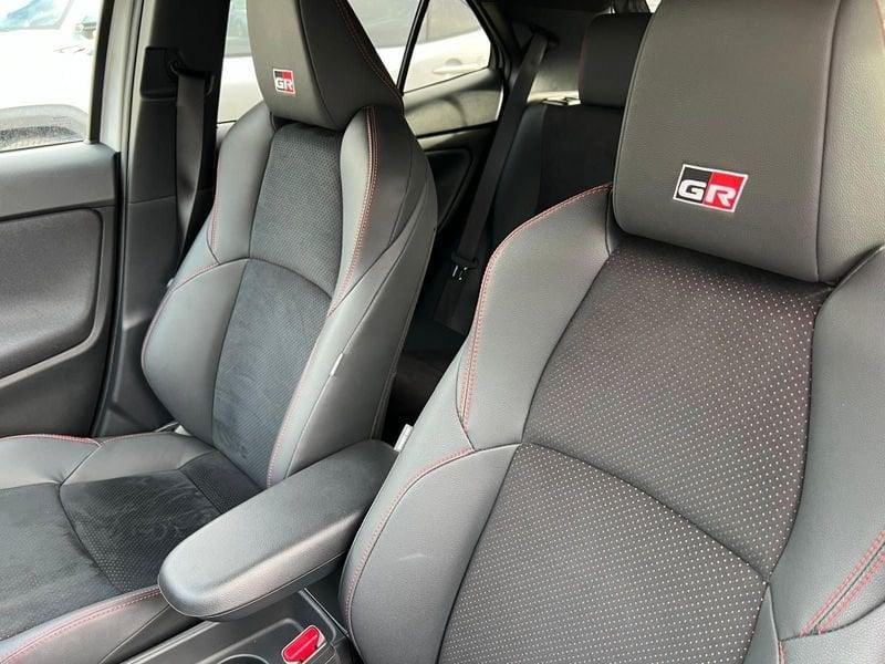 Toyota Yaris Cross 1.5H (130 CV) E-CVT GR Sport con Teck Pack