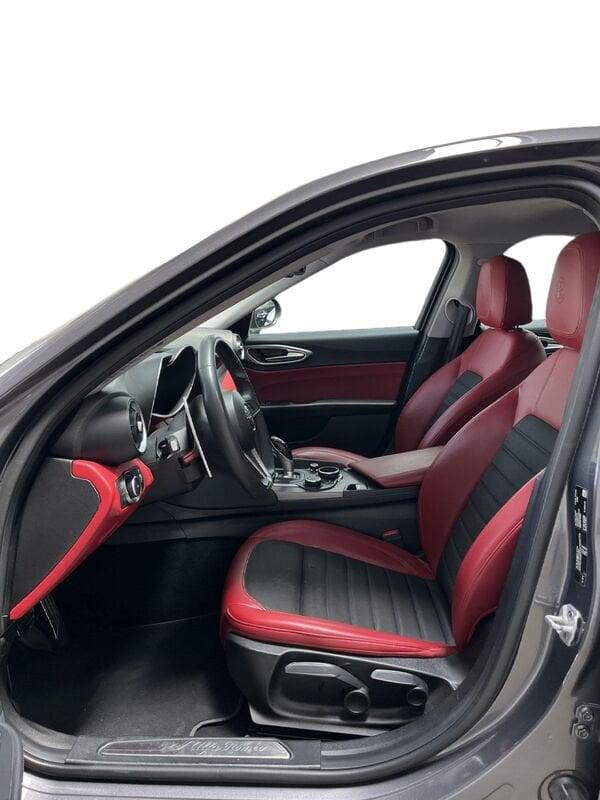 Alfa Romeo Giulia 2.2 Turbodiesel 190 CV AT8 B-Tech