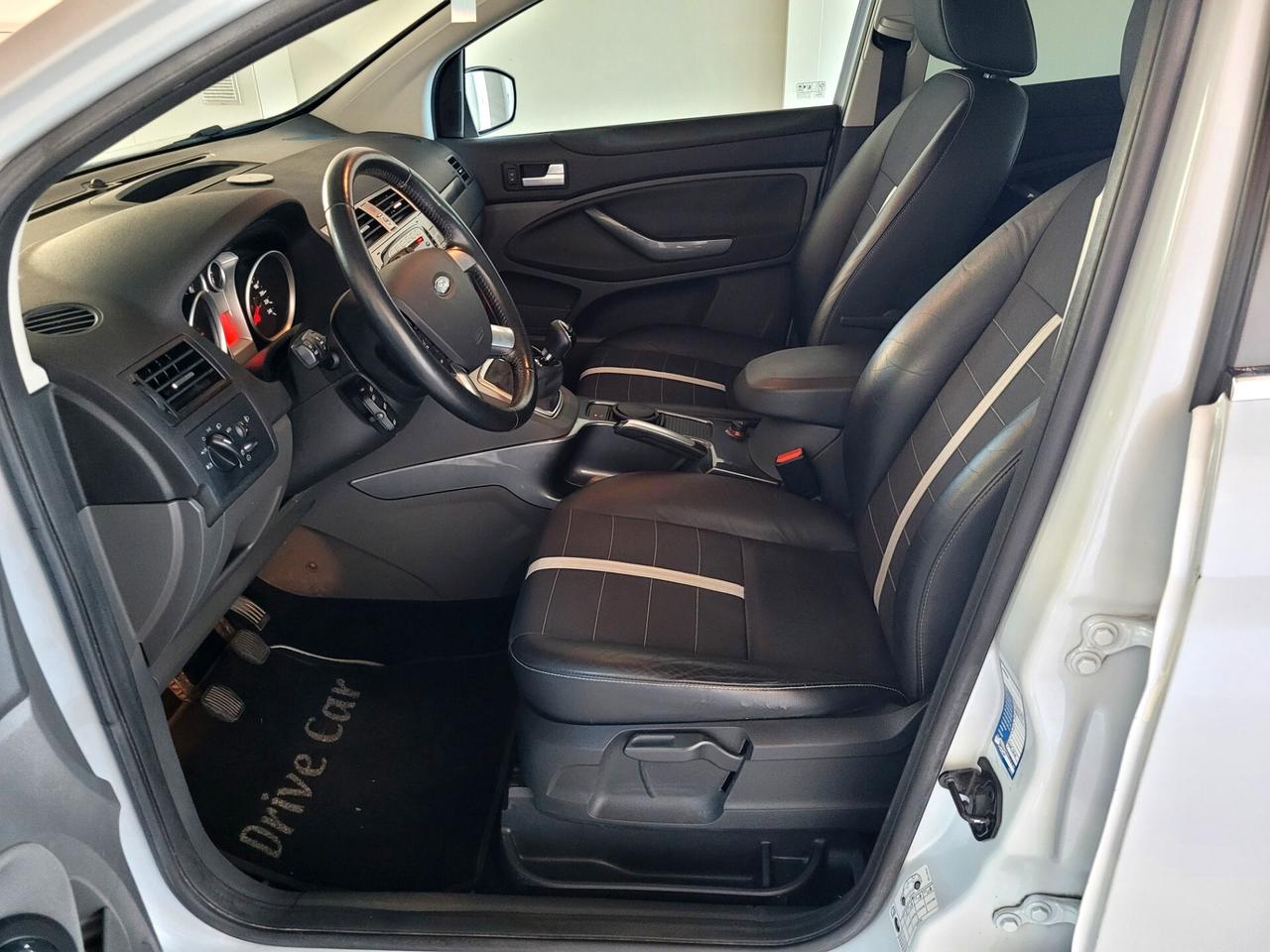 Ford Kuga 2.0 TDCi 136 CV 4WD Titanium DPF