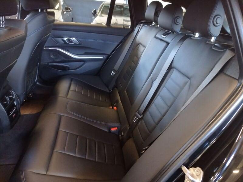 BMW Serie 3 320d Touring mhev 48V xdrive Msport auto