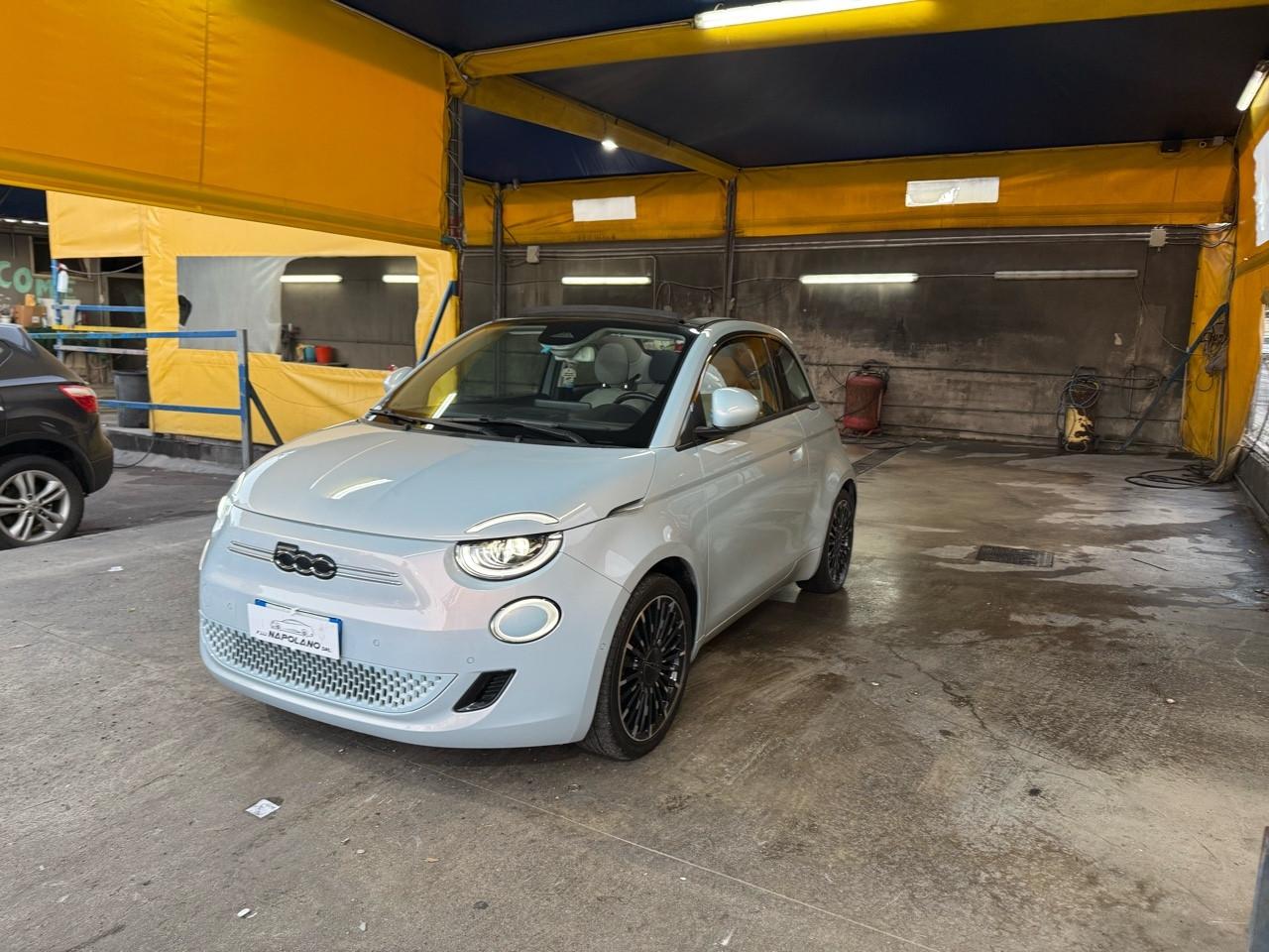 Fiat 500 500e Cabrio 42 kWh La Prima