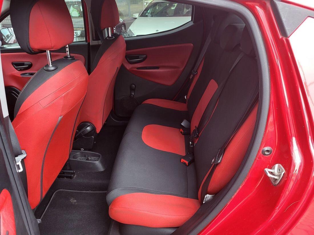 Lancia Ypsilon 1.3 MJT 16V 95 CV 5 PORTE