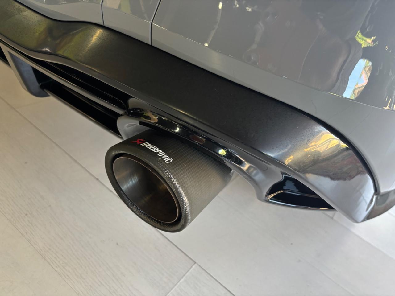 VW Golf 1.0 eTSI EVO DSG Life scarico akrapovic, neopatentati