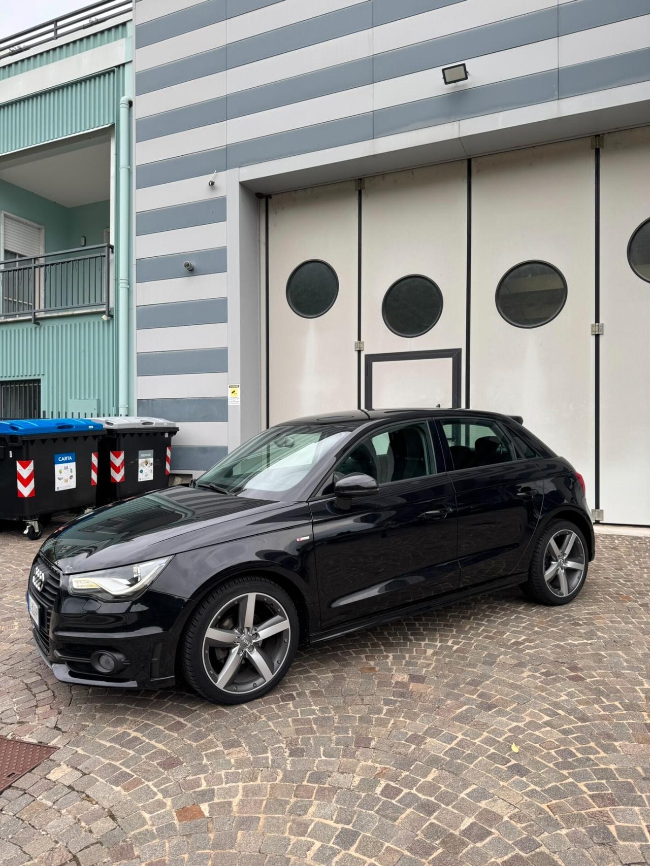 Audi A1 SLine 1.6tdi NEOPATENTATI 17"