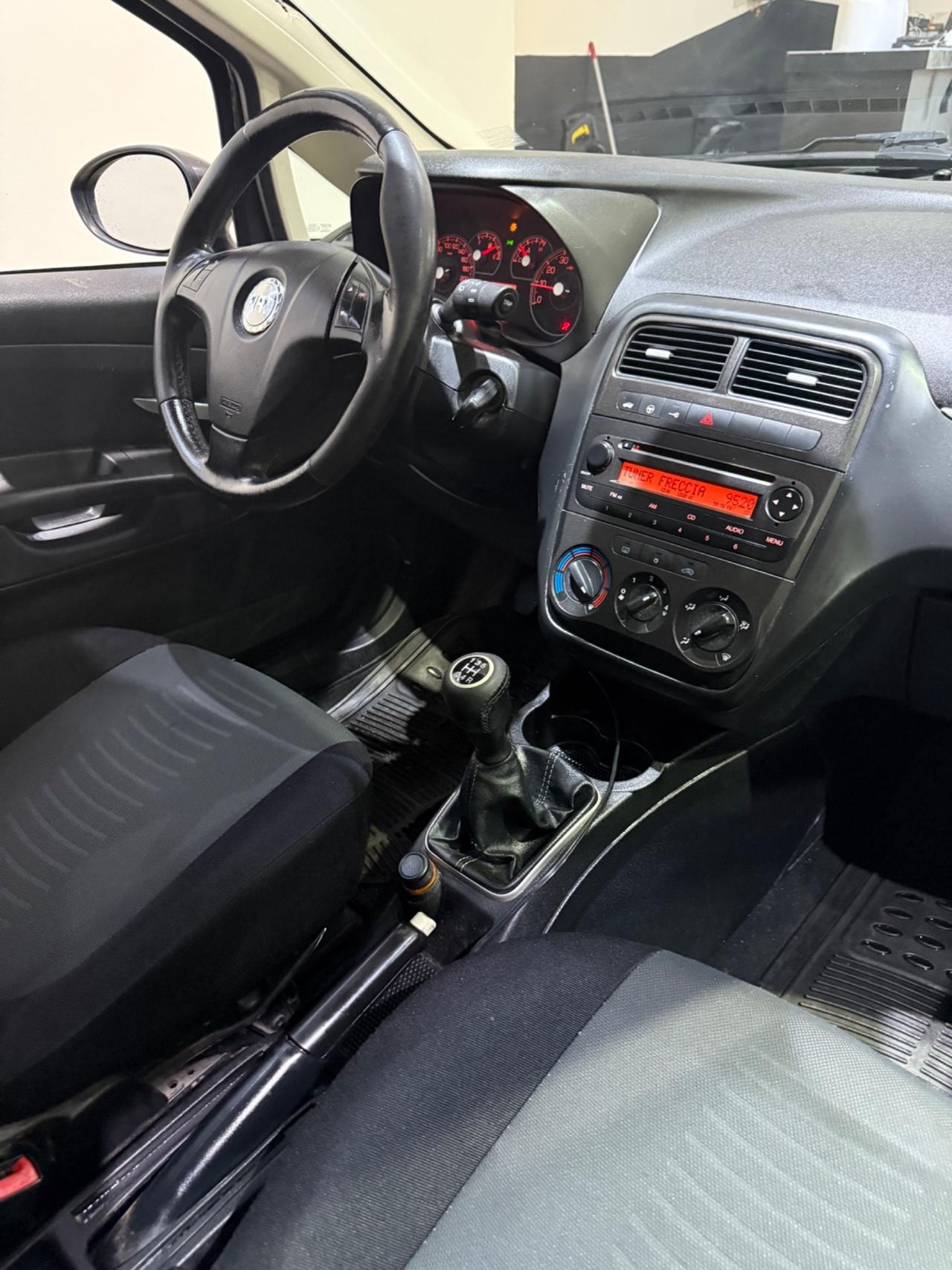 Fiat Grande Punto Grande Punto 1.3 MJT 75 CV 5 porte Dynamic