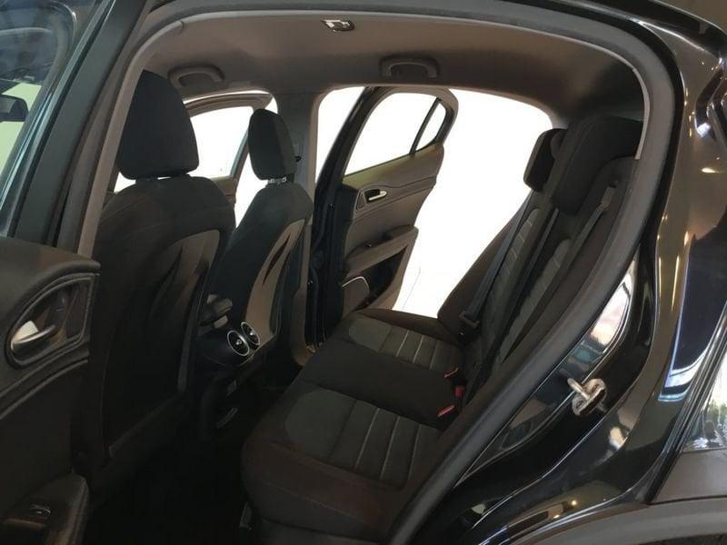 Alfa Romeo Stelvio 2.2 Turbo Diesel 160CV Business AT8 RWD MY21