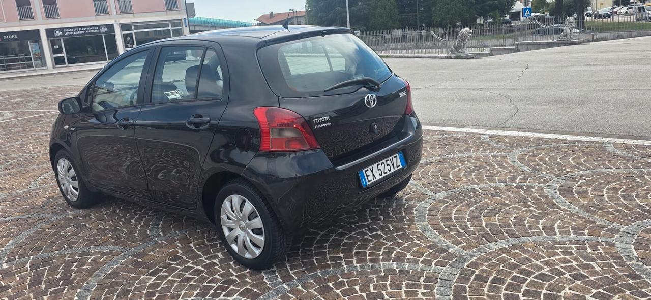 Toyota Yaris 1.4 D-4D 5 porte M-MT Navi