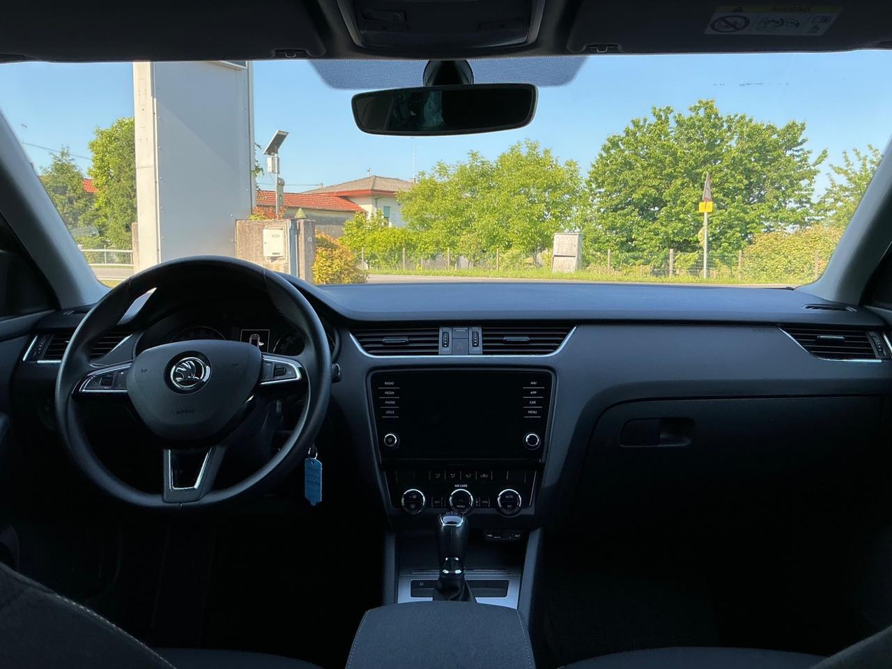 Skoda Octavia 1.6 Diesel Automatica Neopatentati