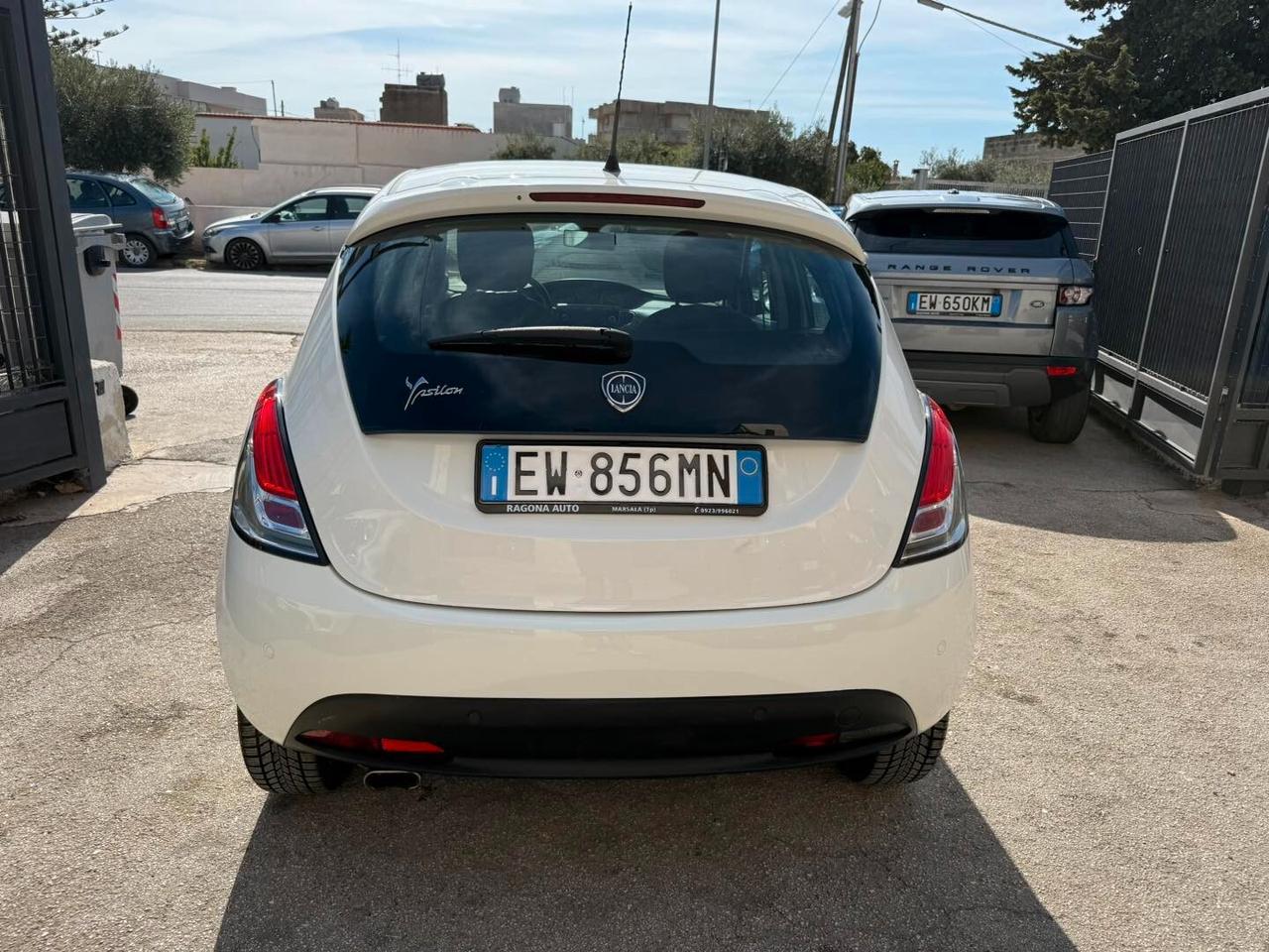 Lancia Ypsilon 1.2 69 CV 5 porte S&S Gold