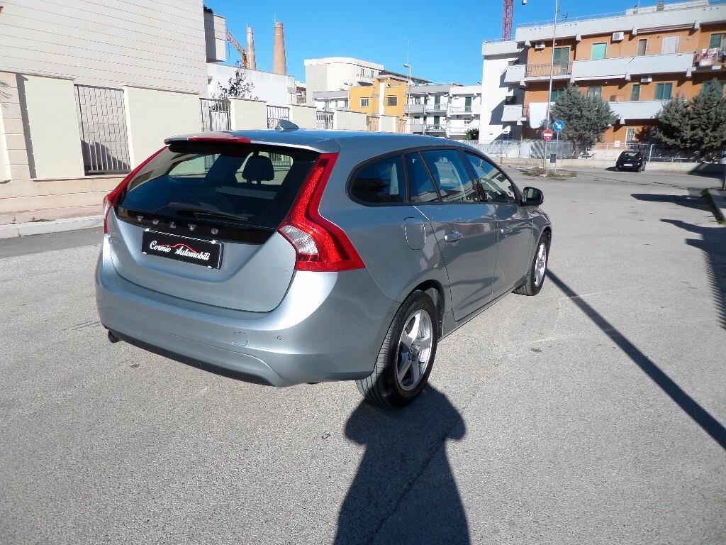 VOLVO V60 2.0 D2 GEARTRONIC BUSINESS - Navi-Park-Cerchi 16"