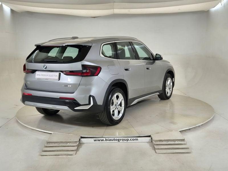 BMW X1 U11 xdrive23i mhev 48V X-Line auto