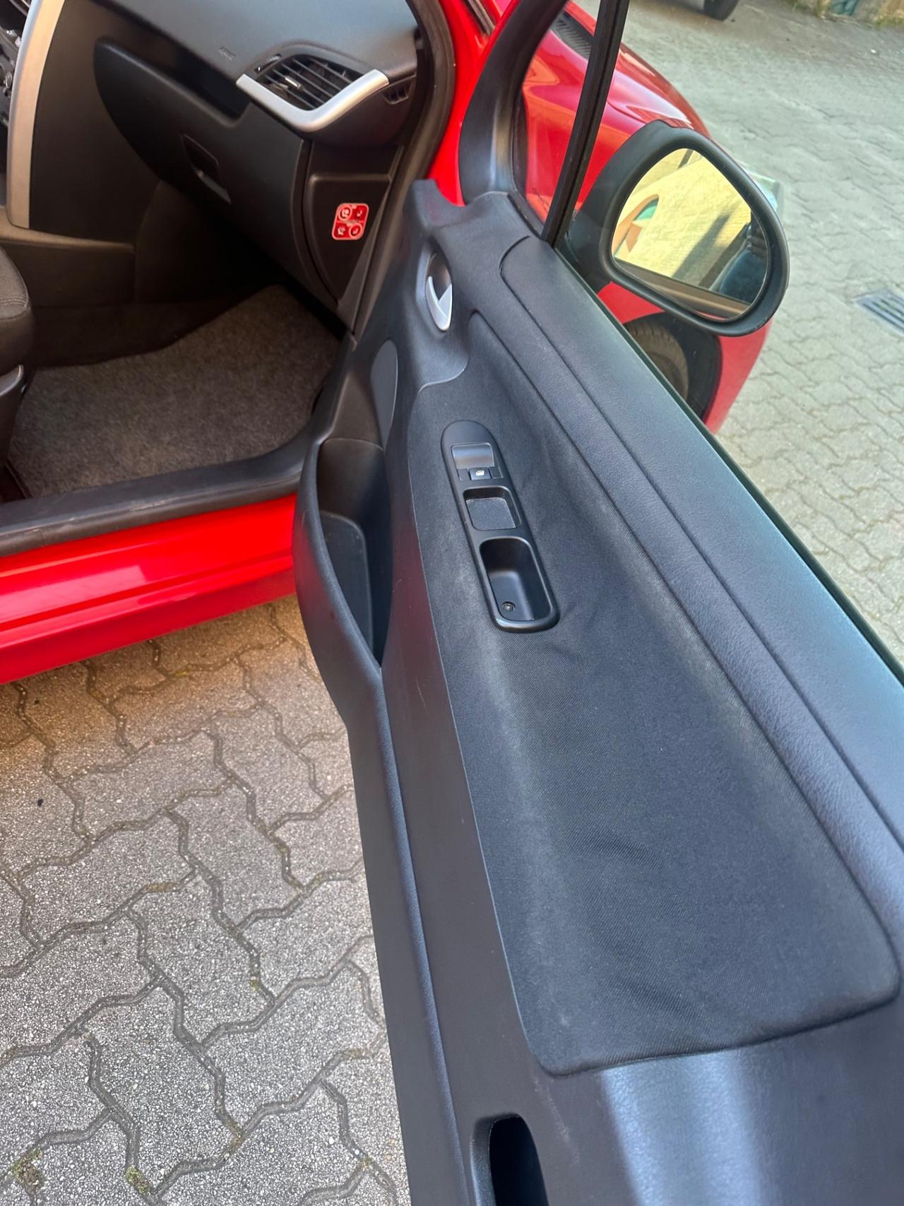 Peugeot 207 Plus 1.4 8V 75CV 3p. ECO GPL