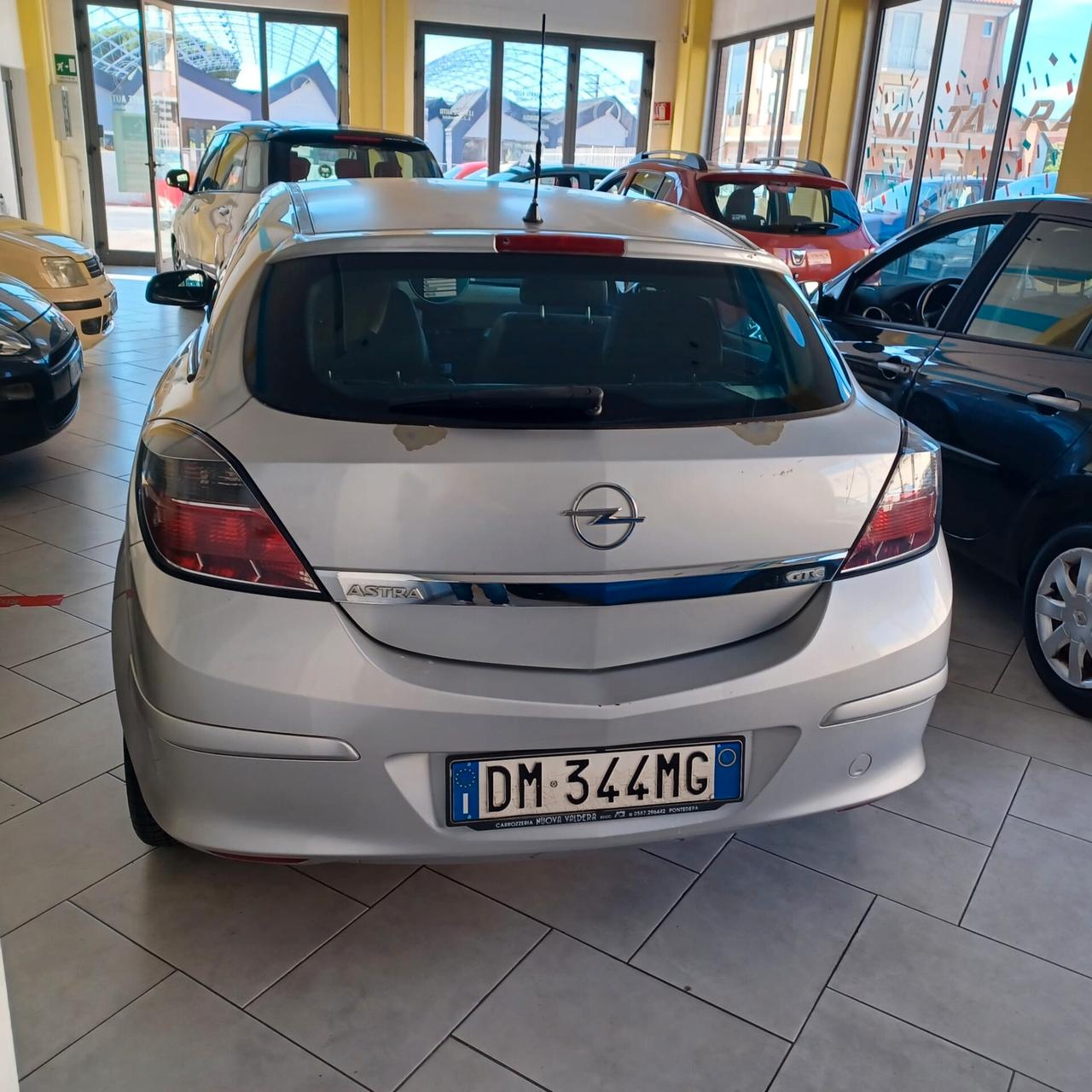 ASTRA 1.7 GT PER GLI AMANTI DELLE AUTO SPORTIVA