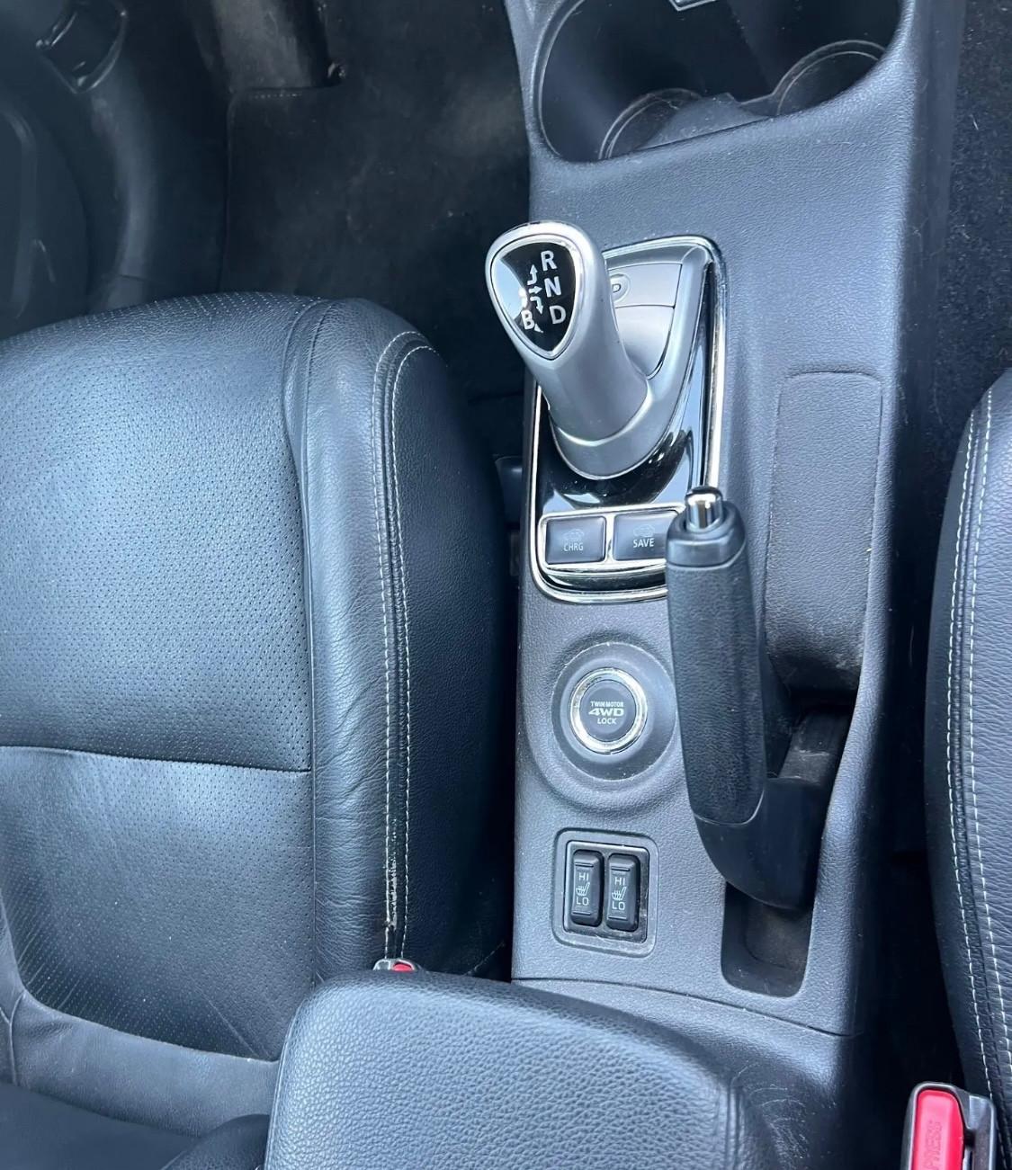 Mitsubishi Outlander 2.0 MIVEC 4WD CVT Intense