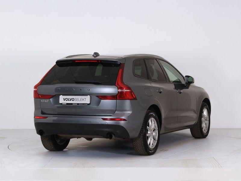 Volvo XC60 B4 (d) AWD Geartronic Momentum