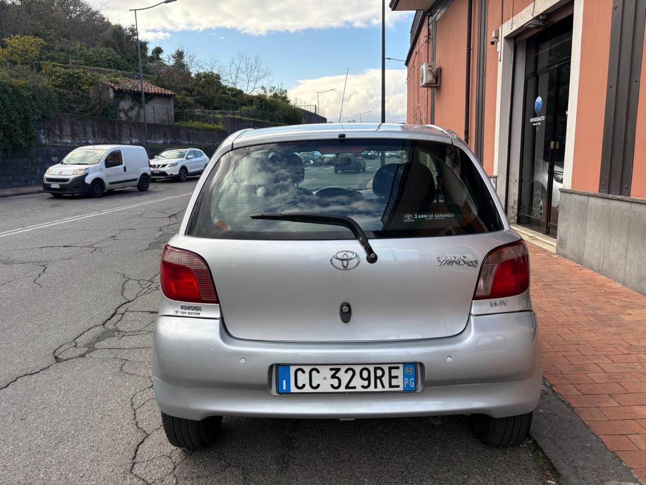 Toyota Yaris 1.0i 16V cat 3 porte