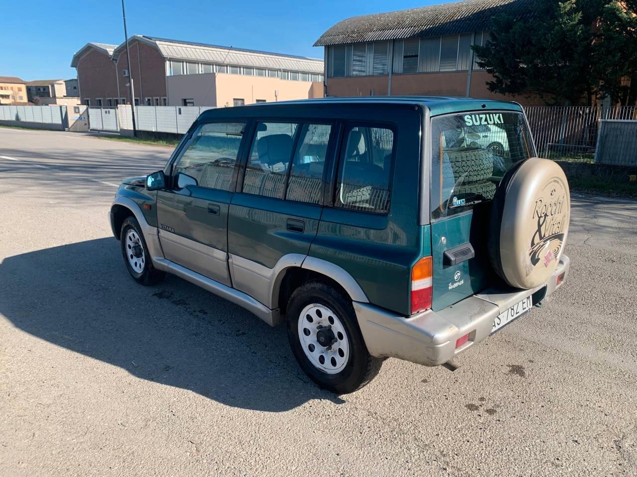 Suzuki Vitara 1.6i 16V Metano S.W. JLX P.Pack