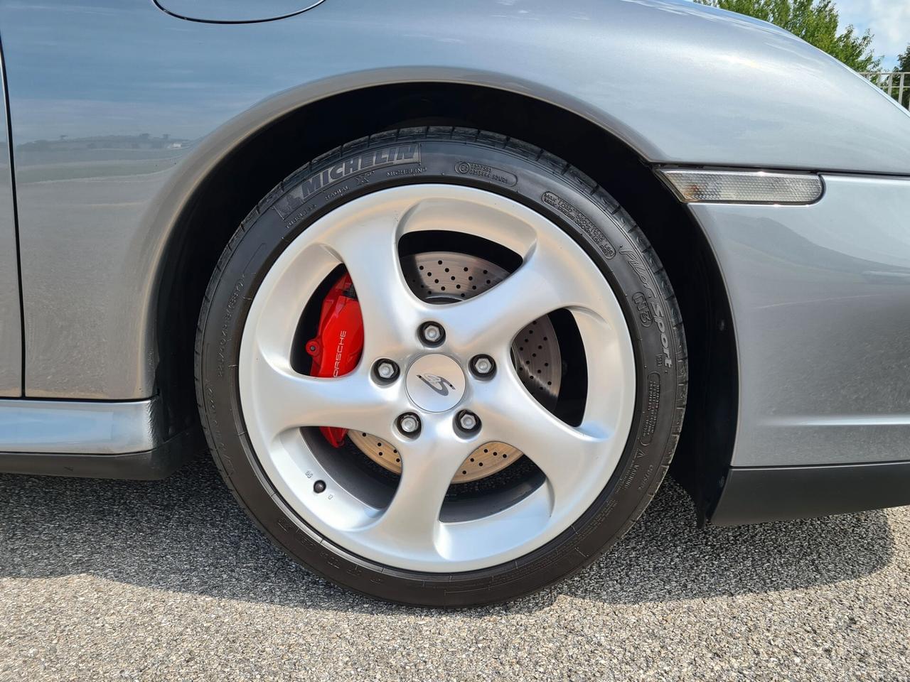 Porsche 911 996 Carrera 4S Coupé
