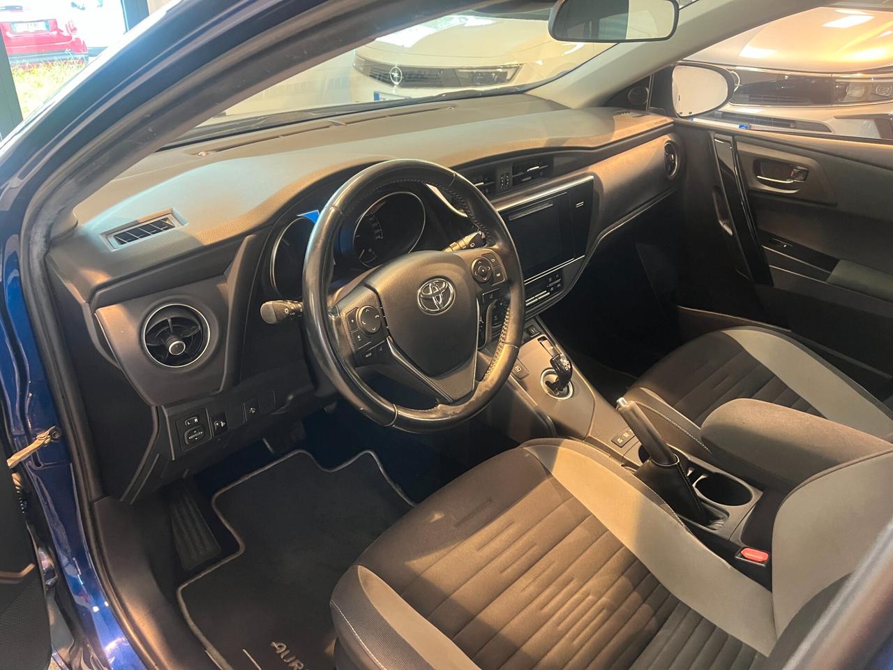 Toyota Auris 1.8 Hybrid Active