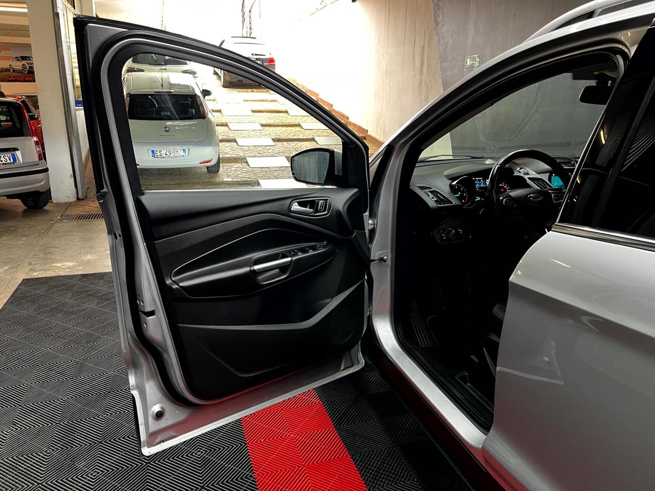 Ford Kuga 1.5 TDCI 120 CV Titanium - FABIANOAUTO