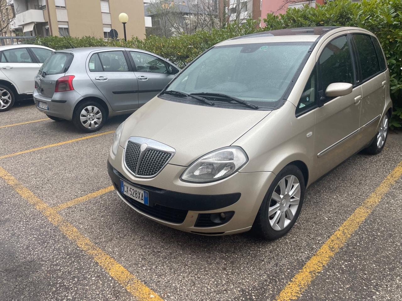 Lancia MUSA 1.9 Multijet Platino Plus SI NEOPATENTATI