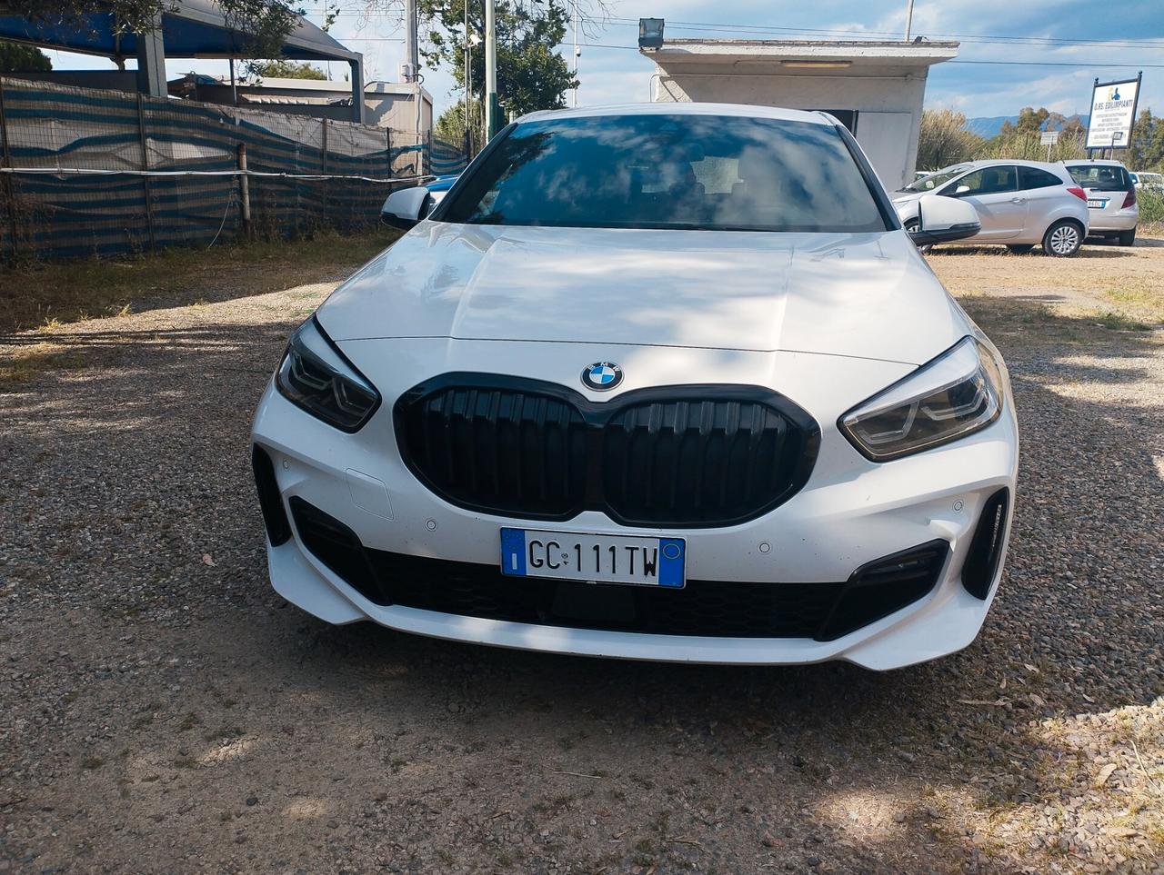 Bmw 116 116d 5p. Msport