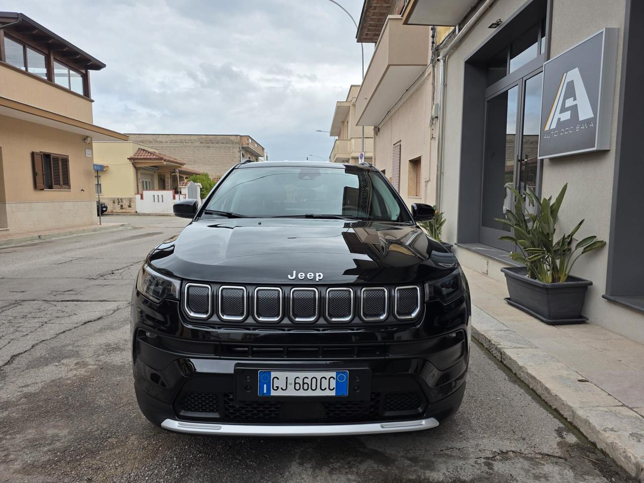 Jeep Compass 1.6 Multijet 130 Cv Limited+Fari Led+Retrocamera+Cerchi 18 ( Senza Vincoli Finanziari )