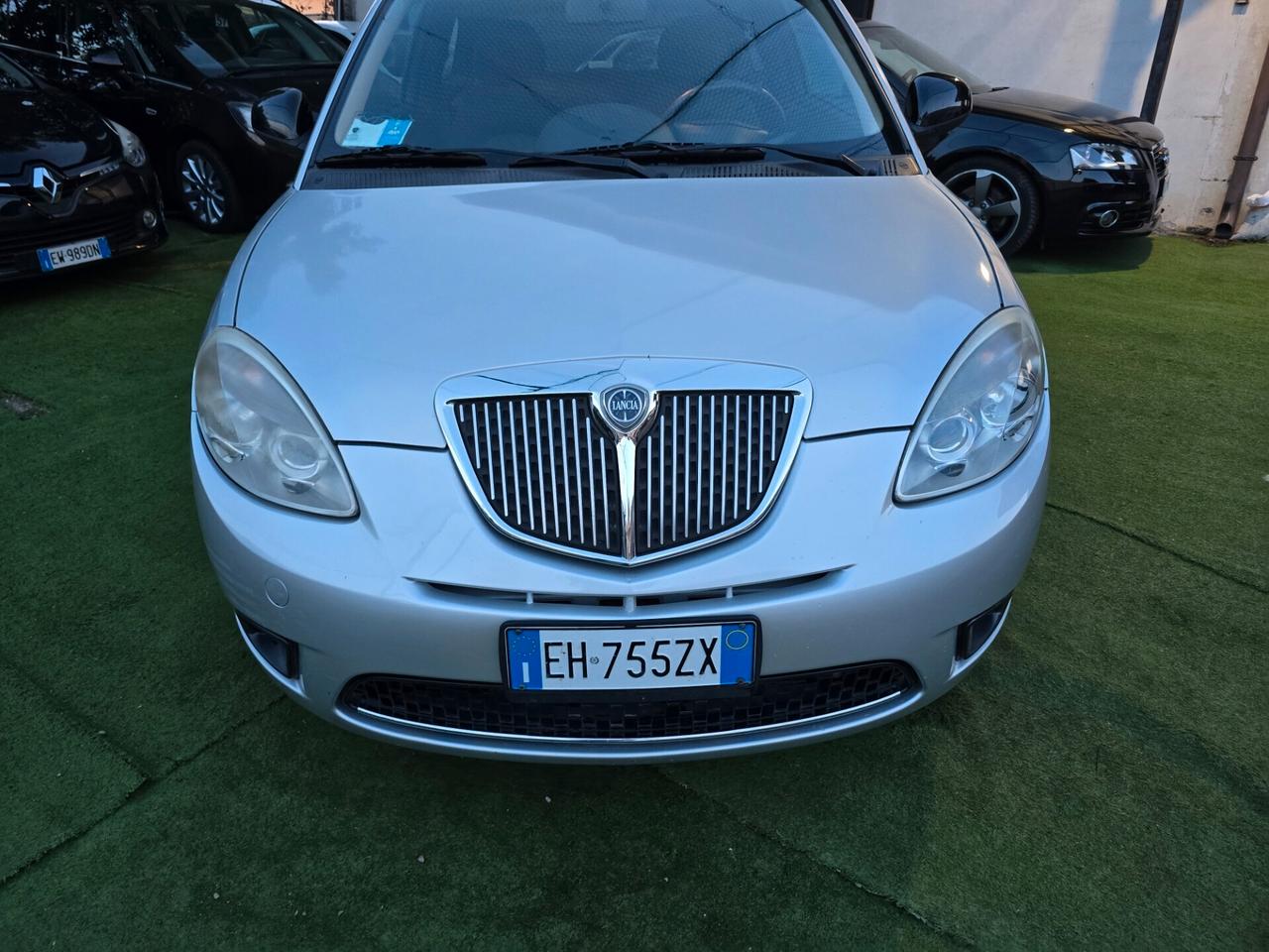 Lancia Ypsilon 1.2BENZ 69CV NEOP OK 140000KM-2011