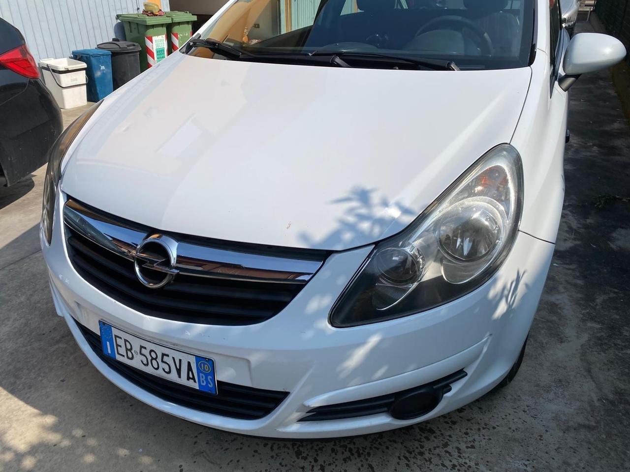 Opel Corsa 1.2 80CV 3 porte GPL-TECH Edition