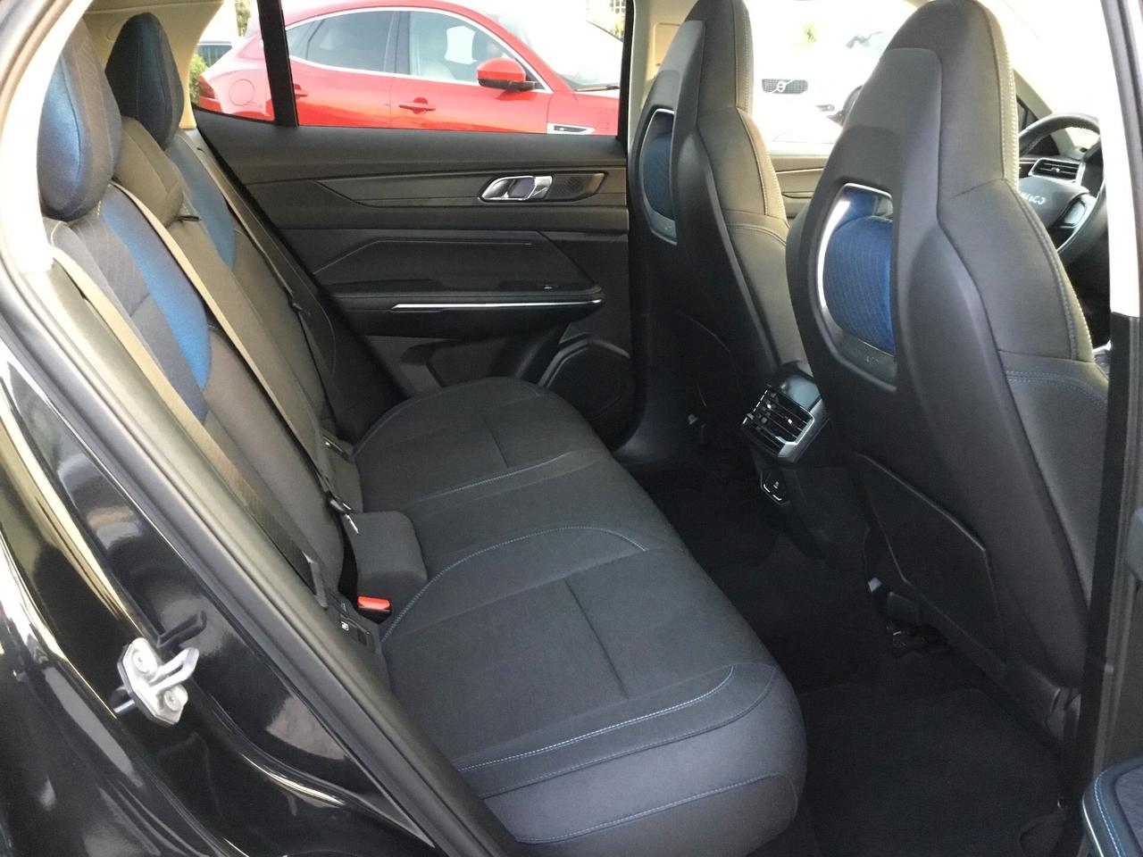 Lynk & Co 01 PHEV 1.5 Plug-In Hybrid