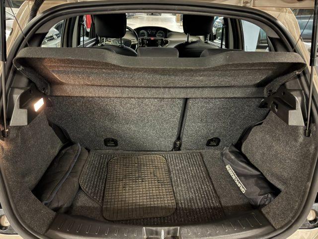 LANCIA Ypsilon 1.2 69 CV 5 porte GPL Ecochic Gold