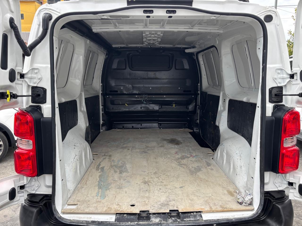 Opel Vivaro 2.0 Diesel 120CV S&S AT8 PL-TN-DC M Furg. Enjoy