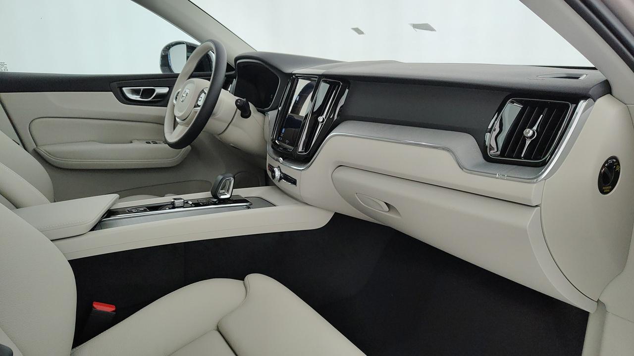 VOLVO XC60 2.0 t6 phev Plus Dark awd auto