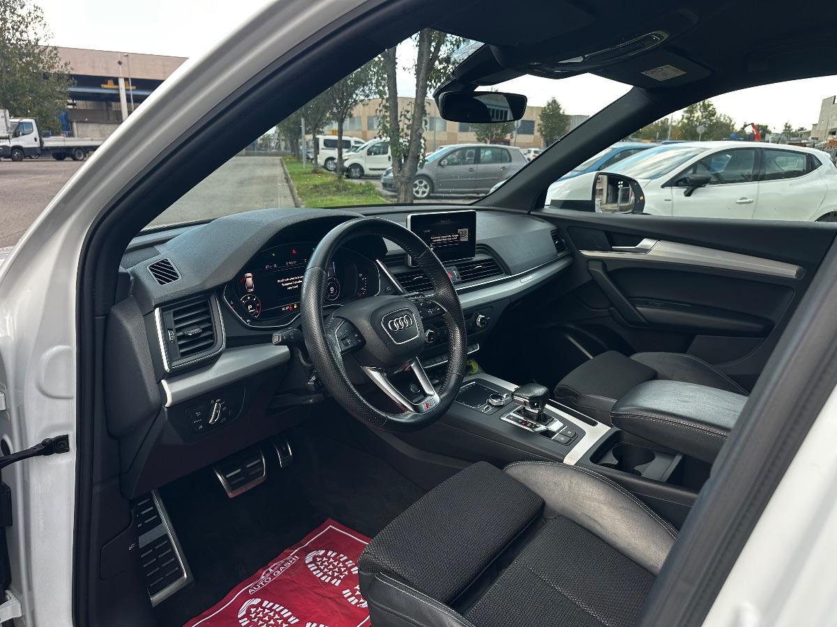 AUDI - Q5 - 40 TDI quattro S line plus