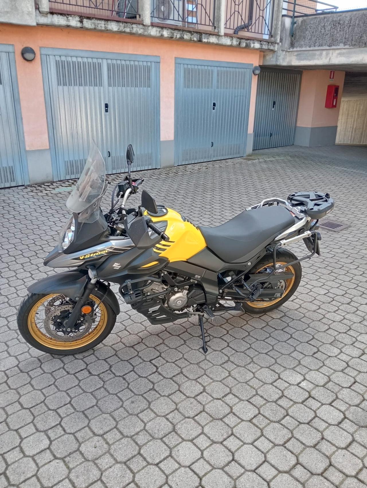 Suzuki V Strom DL 650 XT ABS
