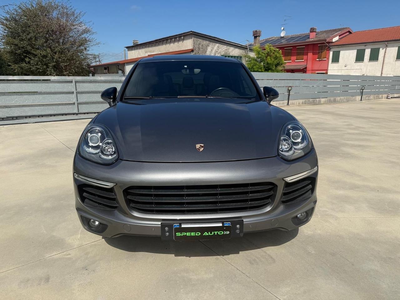 Porsche Cayenne Restilyng Tetto Fari Led